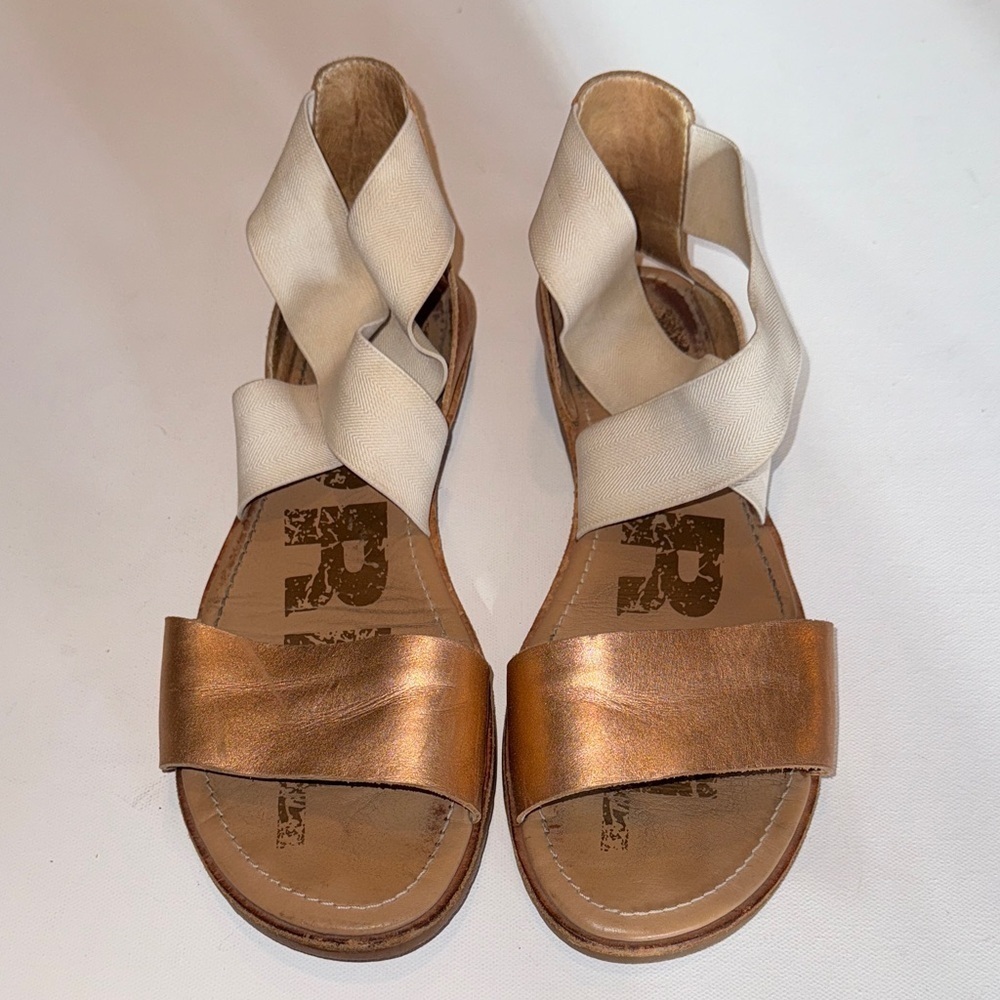 Sorel Tan and Cream Sandals